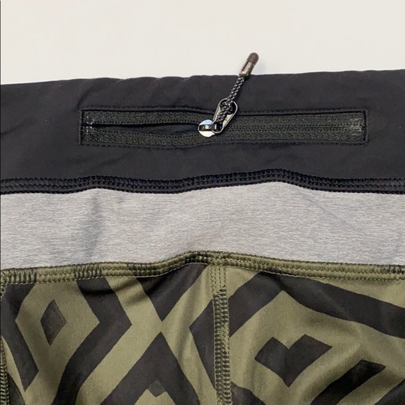 Lululemon Run: Inspire Crop II Full-On Luxtreme in Chevron Shuffle - Picture 13 of 14